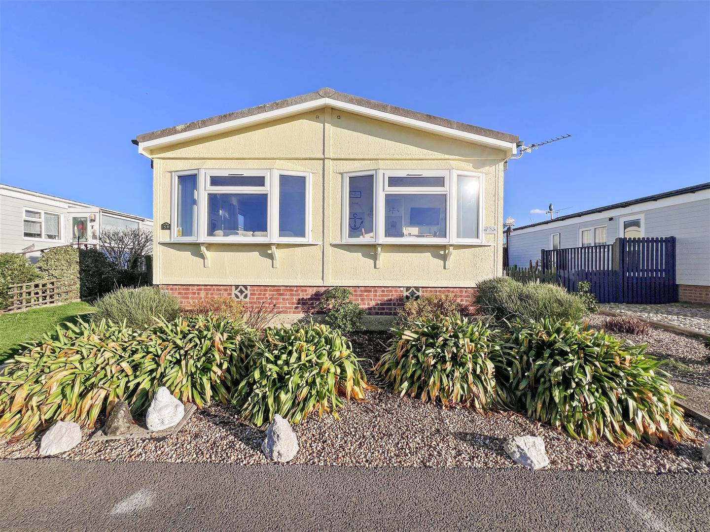 2 Bed, 1 Bath Property For Sale in Seasalter Lane, Seasalter, CT5 4BY